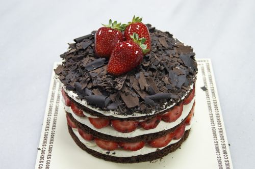 strawberry chocolate pastry
