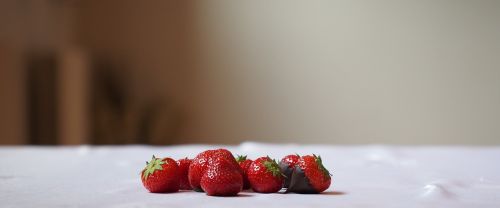 strawberry chocolate dessert