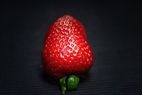 strawberry  fruit  sweet