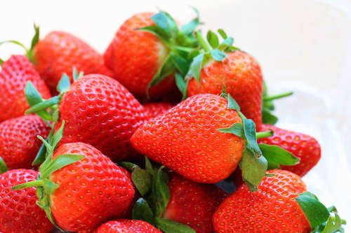 strawberry  strawberries  red