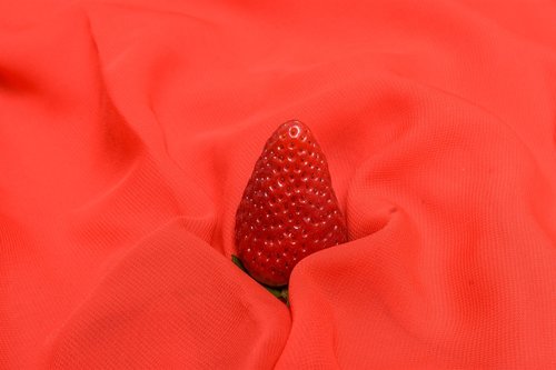 strawberry  fruit  fresh