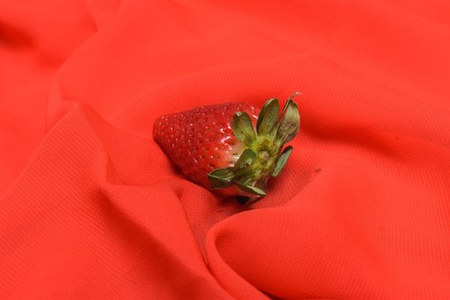 strawberry  fruit  fresh