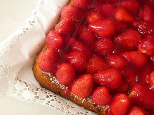 strawberry cake strawberries eat