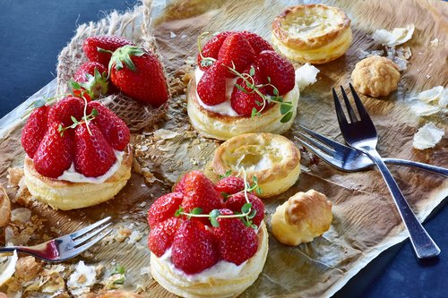 strawberry cake  strawberries  puff pastry