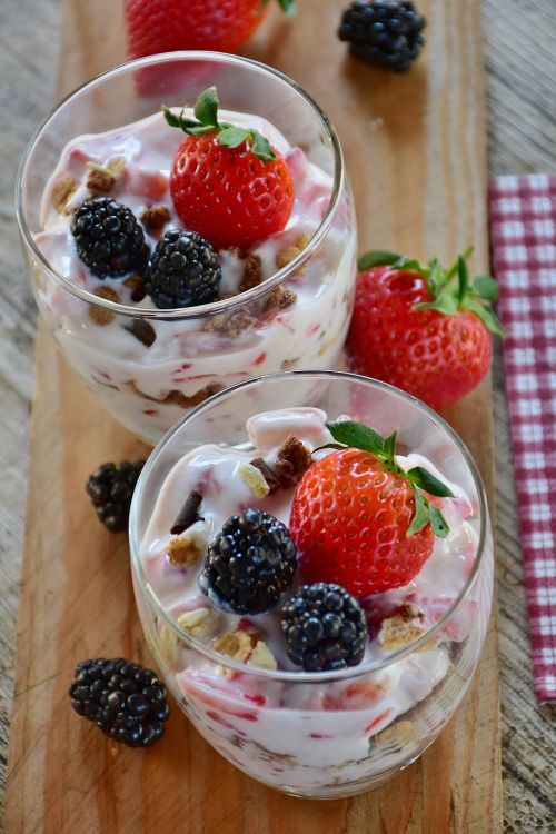 strawberry dessert strawberries blackberries