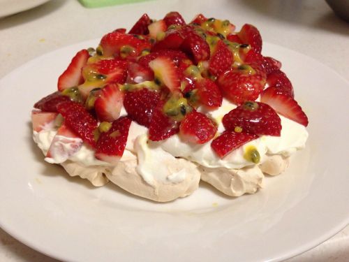 strawberry dessert passion fruit ice
