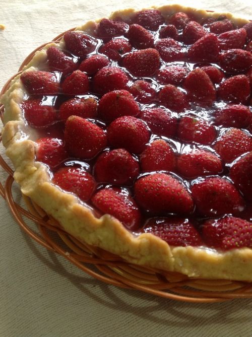 strawberry pie sweetie delicious cake
