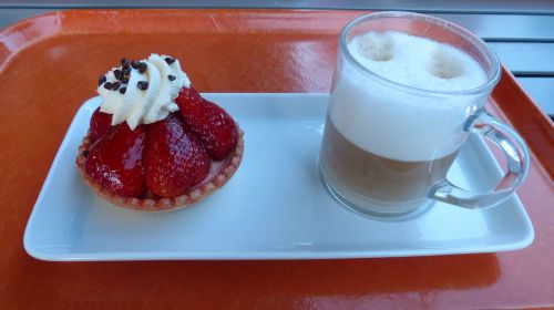 strawberry shortcake tart dessert