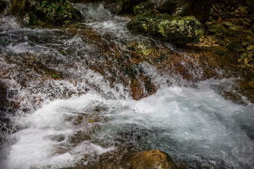 streams  pebble  natural