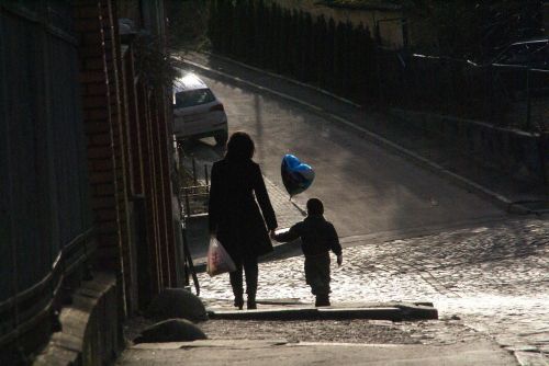 street mother son