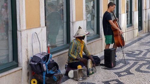 street performers lisbon