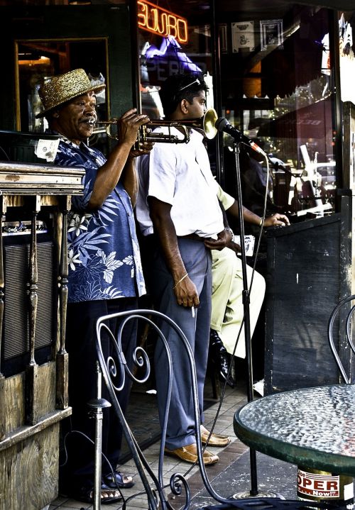 street performance trumpet