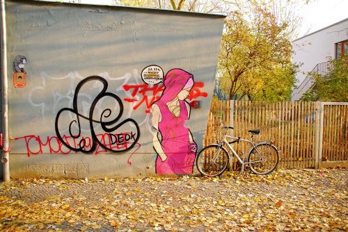 street art berlin paste up