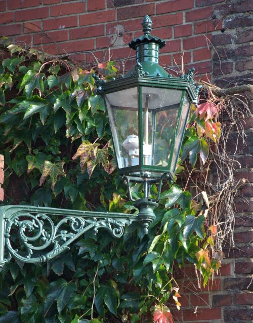 street lamp lantern historic street lighting
