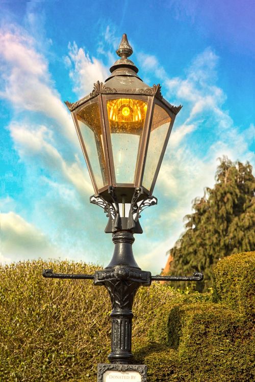 street lamp tudor shakespeare