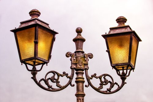 street lamp  lantern  lamp