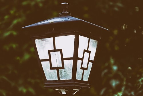 street lamp  light  lantern