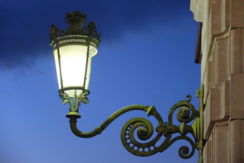 street light  lamp  lantern