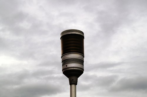 streetlight  light  cloudy