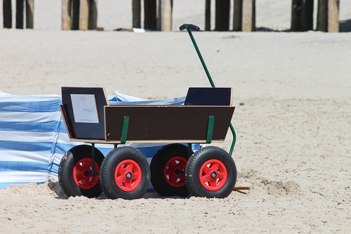 stroller  beach  beach dare