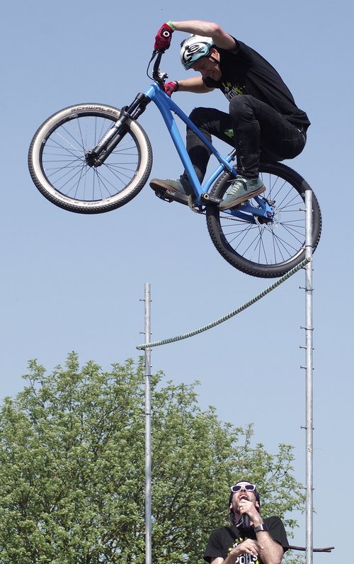 stunt  bike  action
