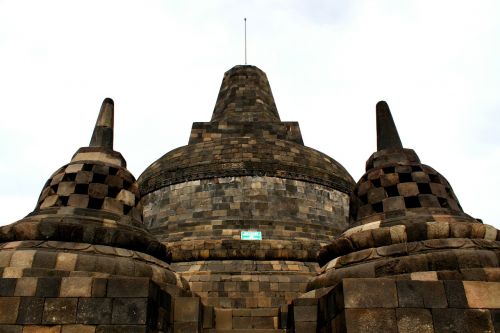 stupa candi brobudur magelang