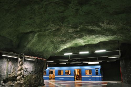 subway station train