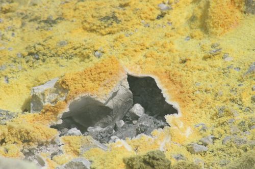 sulphur sicily vulcano