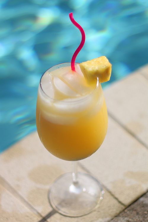 summer cocktail mimosa
