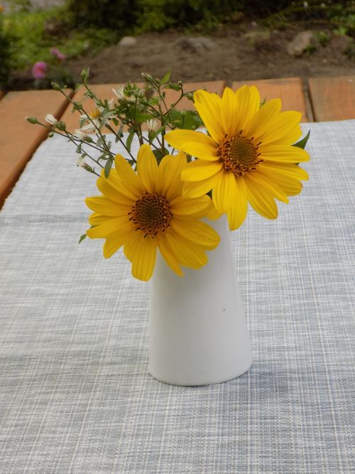 summer flowers yellow vase