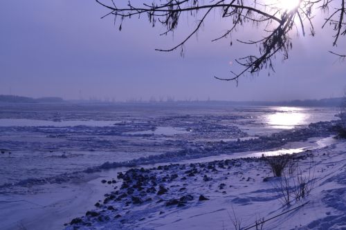 sun the danube winter