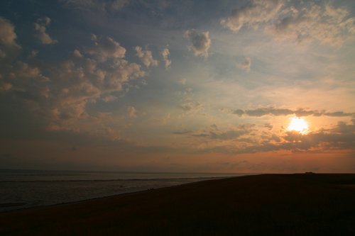 sun  sea  sunset