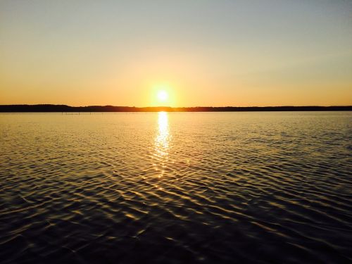 sun lake evening
