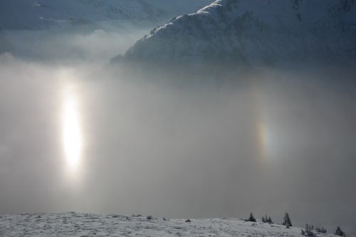 sun reflection fog