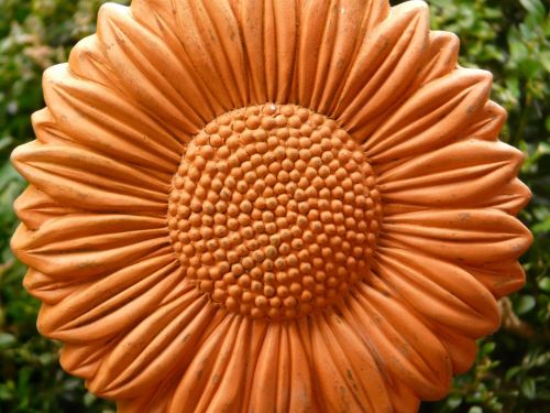 sun flower ceramic reddish