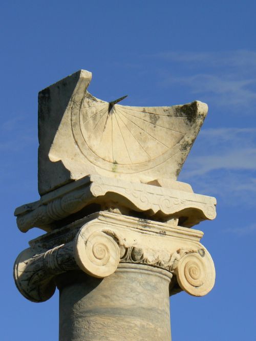 sundial pompeii ruins