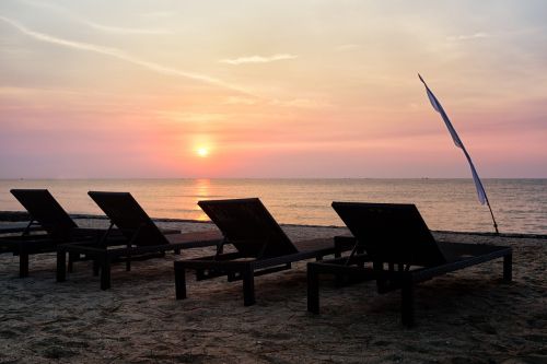 sunrise thailand beach