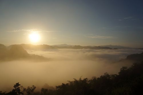 sunrise mist fog