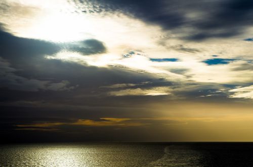 sunrise tynemouth sea