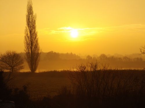sunrise sun countryside