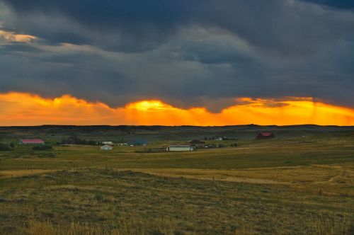 sunrise wyoming rain