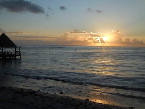 sunrise  beach  yucatan