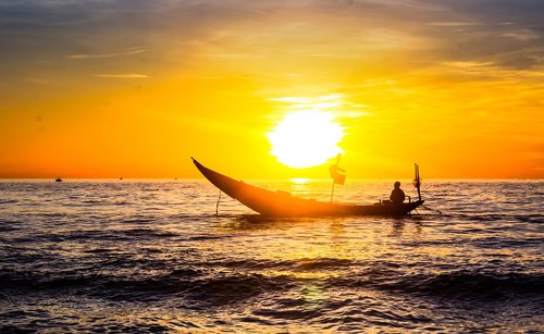 sunrise  vietnam  sea