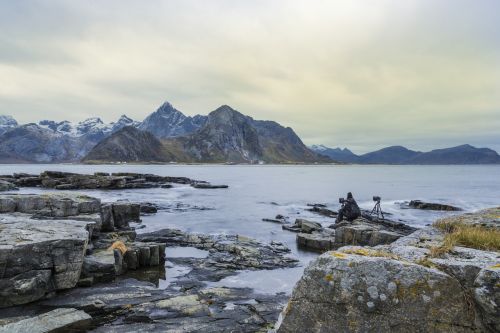 sunset lofoten boats