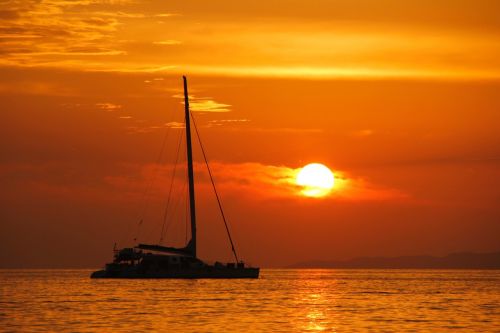 sailing boat sunset boot