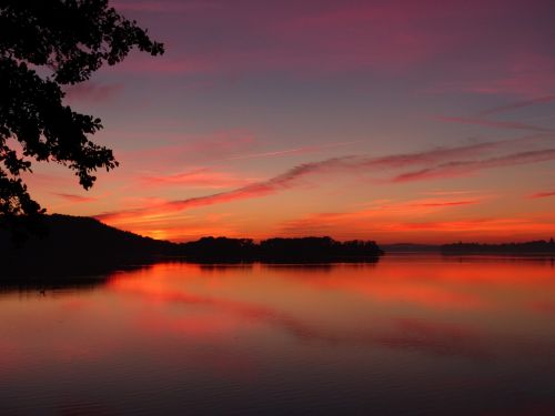 sunset lake sun