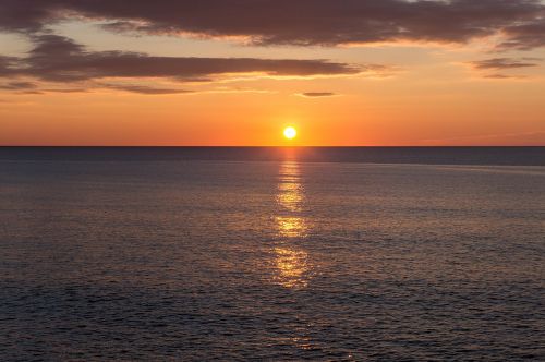 sunset ocean horizon