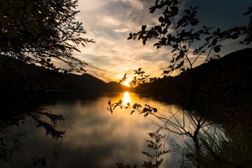 sunset lake fuschlsee