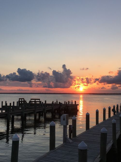 sunset dock bay