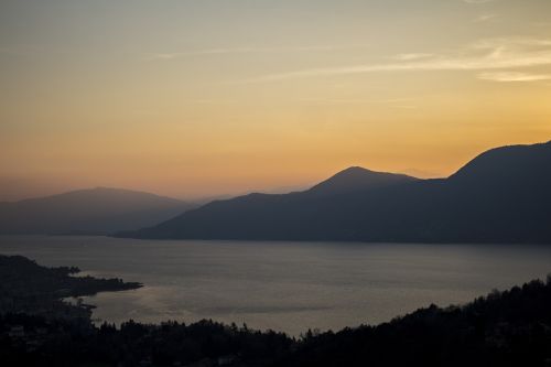 sunset italy lake